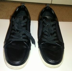 Mens shoes